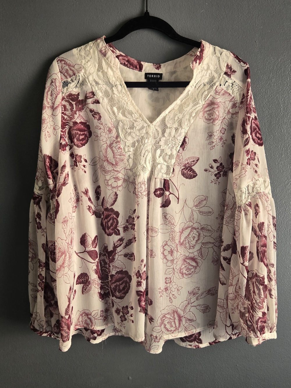 Torrid Cream Floral Print Lace Inset Blouse 1X